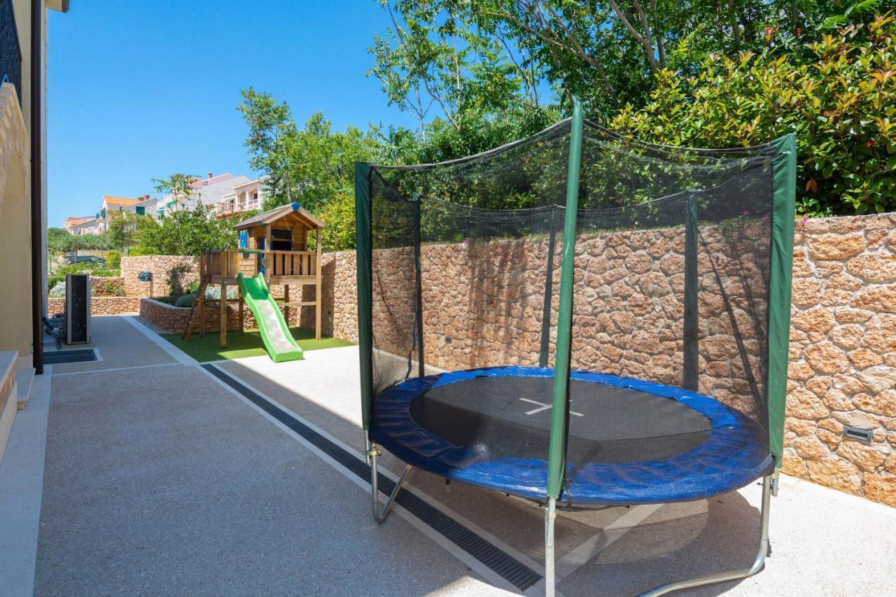 Apartments Valentina โบล ภายนอก รูปภาพ